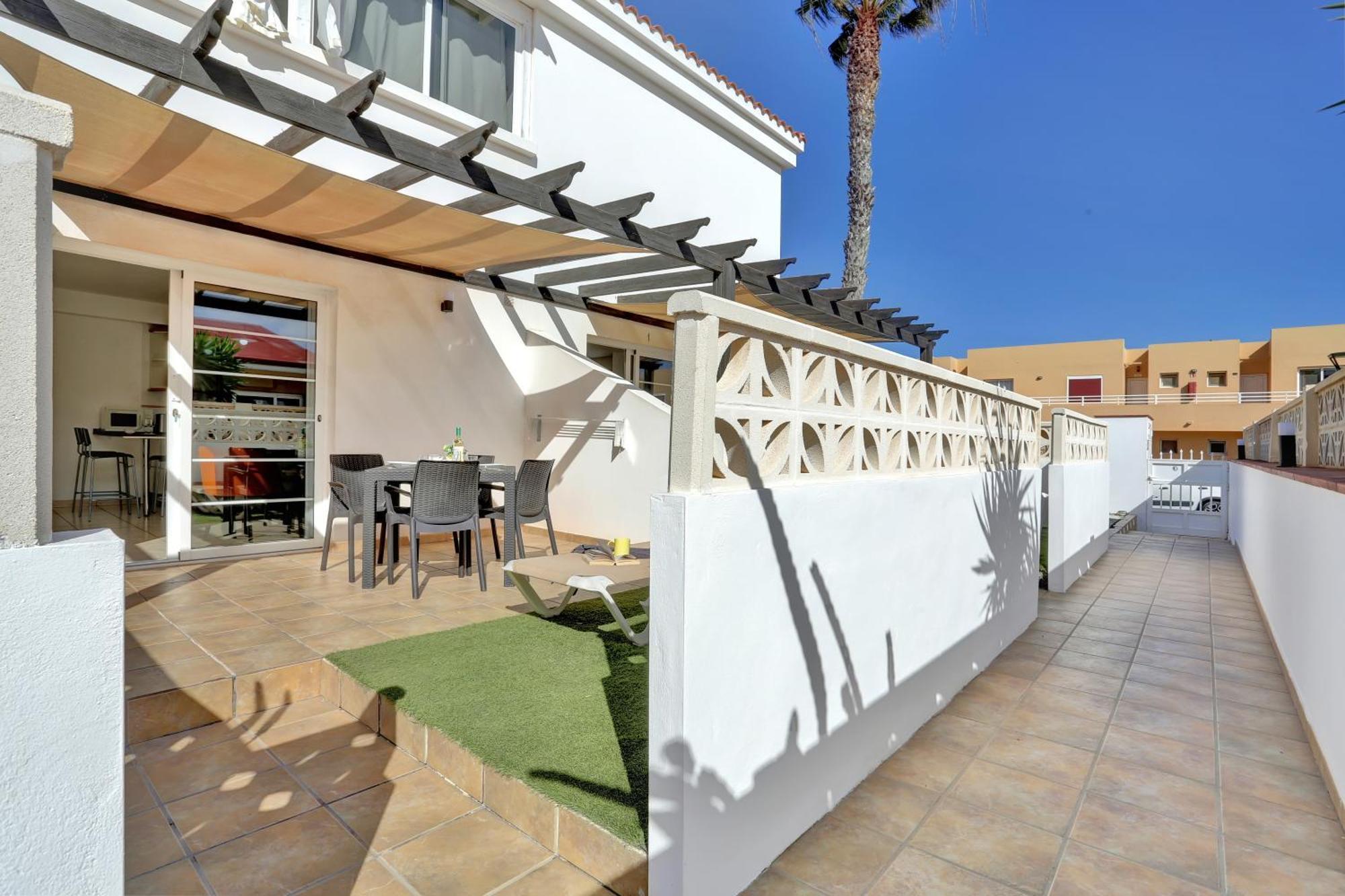 Residencia Lena Appartement Corralejo Buitenkant foto